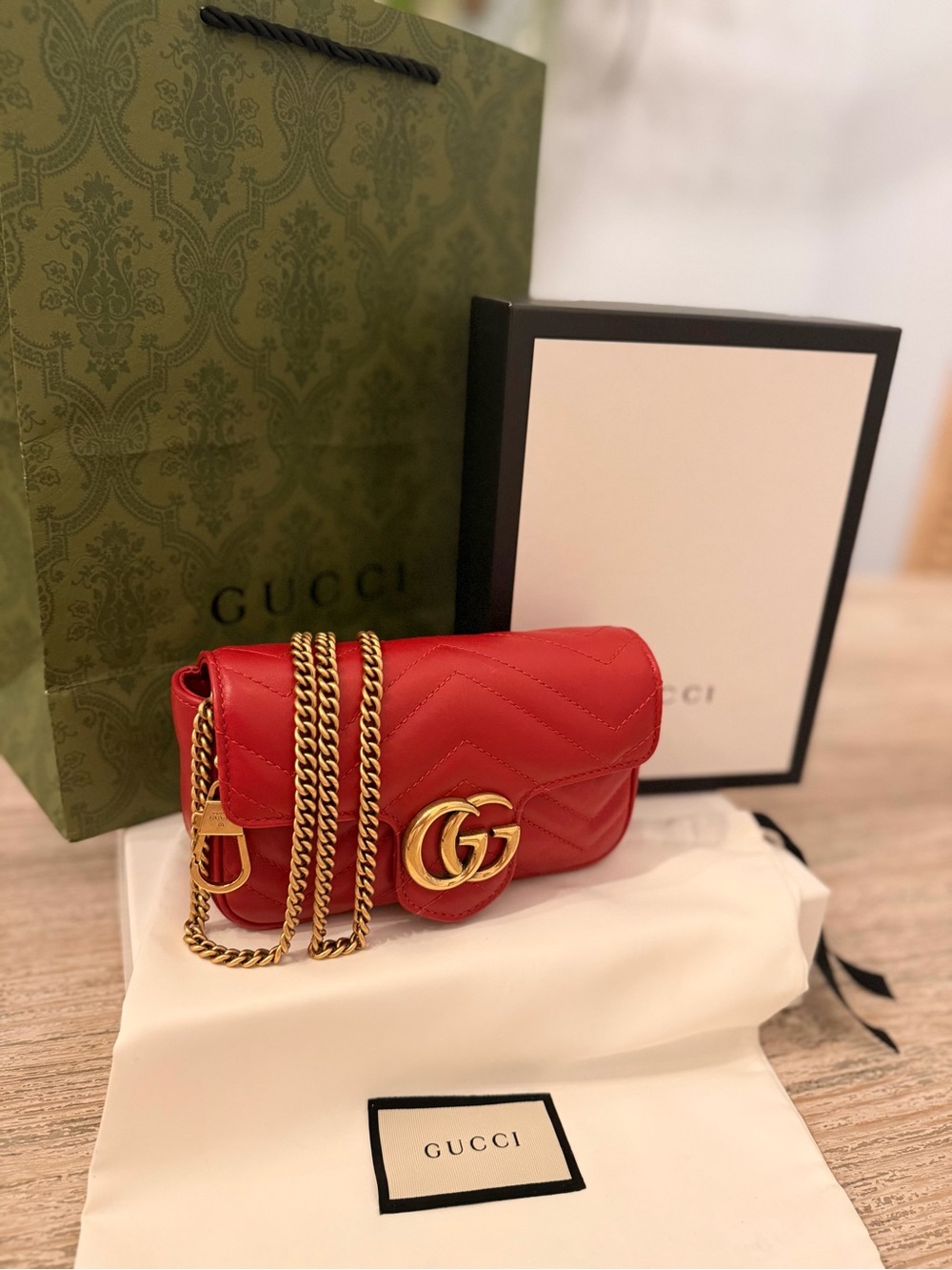 Gucci GG Marmont Flap Matelasse Leather Super Mini